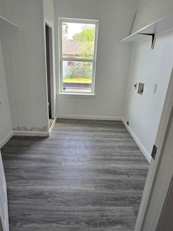 3909 Wilder St - Photo 4 of 16