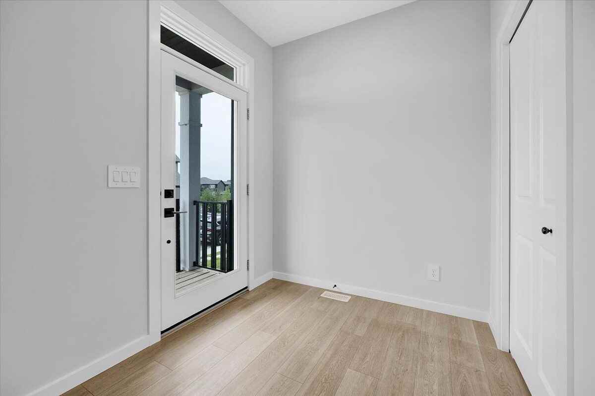 112 Langwell Common Se - Photo 4 of 46