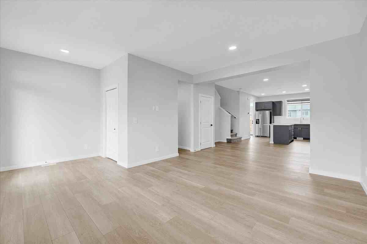 112 Langwell Common Se - Photo 7 of 46