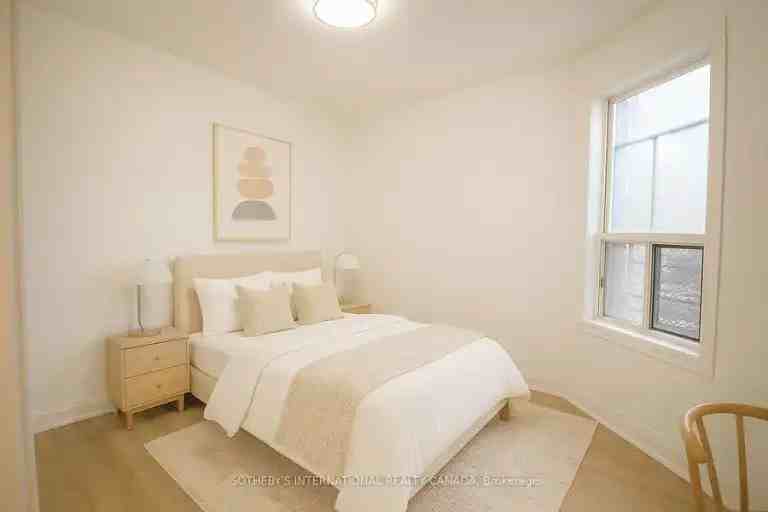 1026 Queen St E - Photo 6 of 10