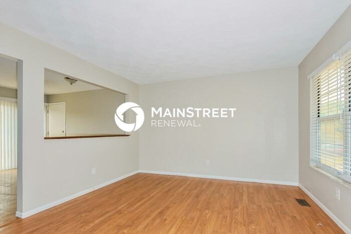 738 Pine Haven Drive - Photo 4 of 17