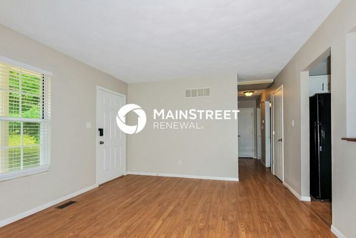738 Pine Haven Drive - Photo 5 of 17