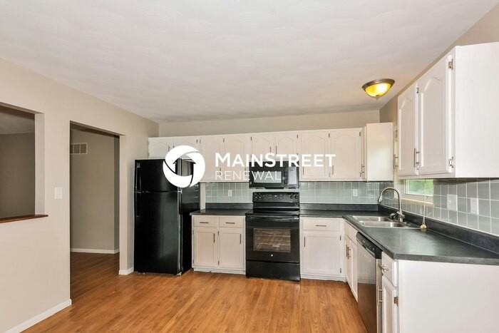 738 Pine Haven Drive - Photo 7 of 17
