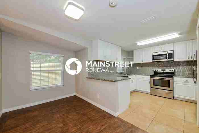 111 42nd St W - Photo 6 of 16