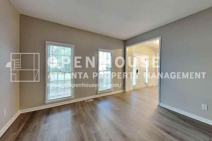 215 Boca Ciega Ct - Photo 5 of 25