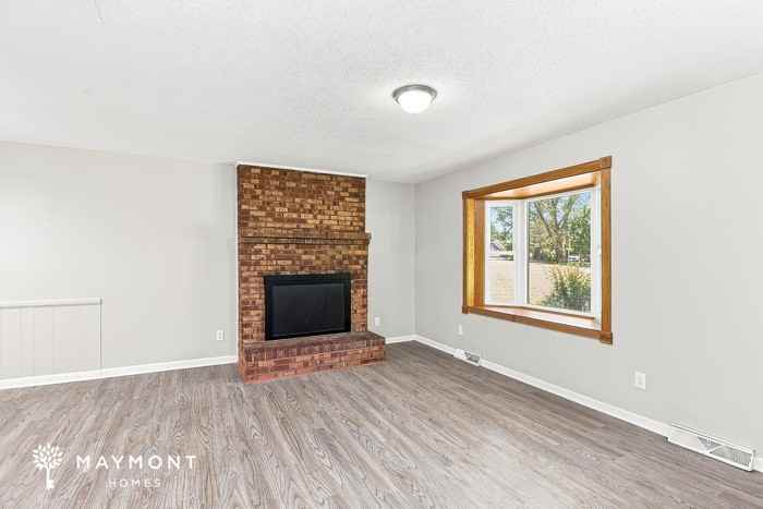 4808 Jamee Dr - Photo 4 of 15