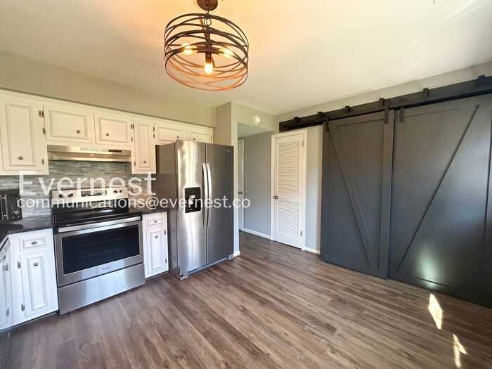 5770 Brentwood Trce - Photo 2 of 20