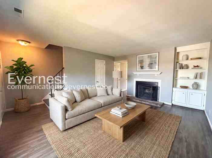 5770 Brentwood Trce - Photo 3 of 20