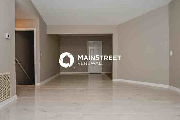 3068 Brook Ln - Photo 5 of 17
