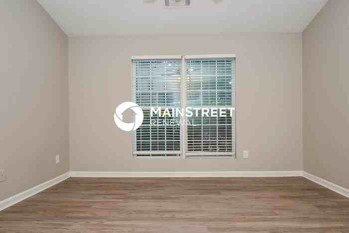 3068 Brook Ln - Photo 7 of 17