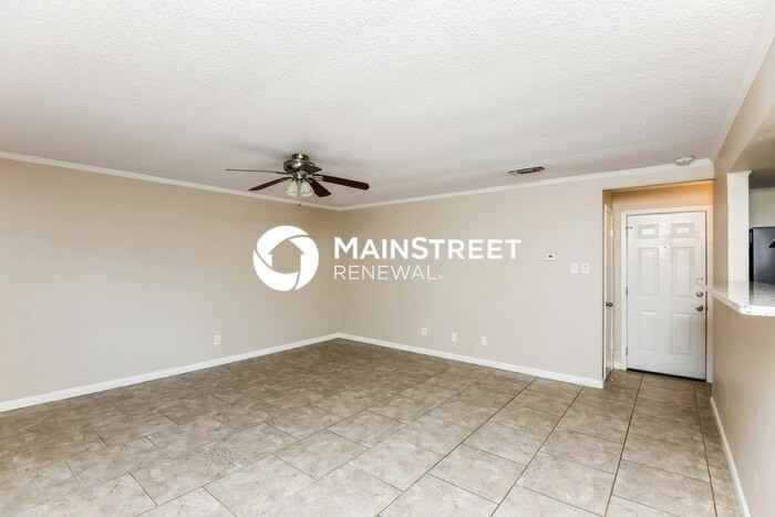 1117 Celeste St - Photo 4 of 17