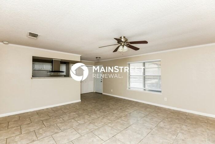 1117 Celeste St - Photo 5 of 17