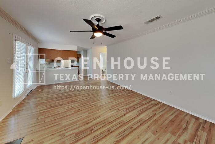 8712 Limestone Dr - Photo 4 of 20