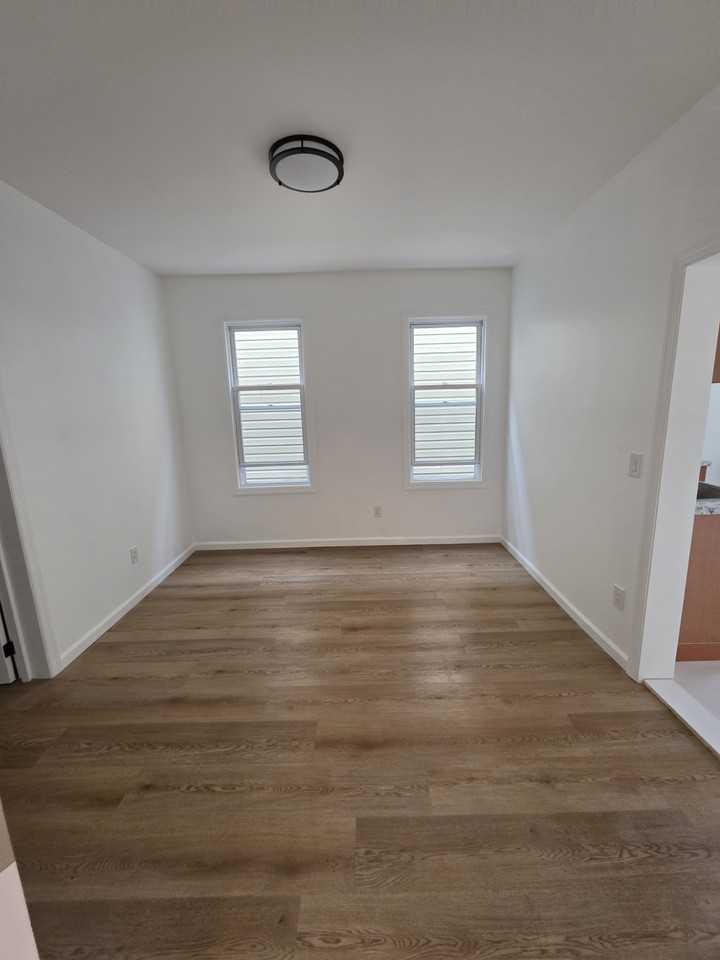 57 Stevens Ave - Photo 4 of 7