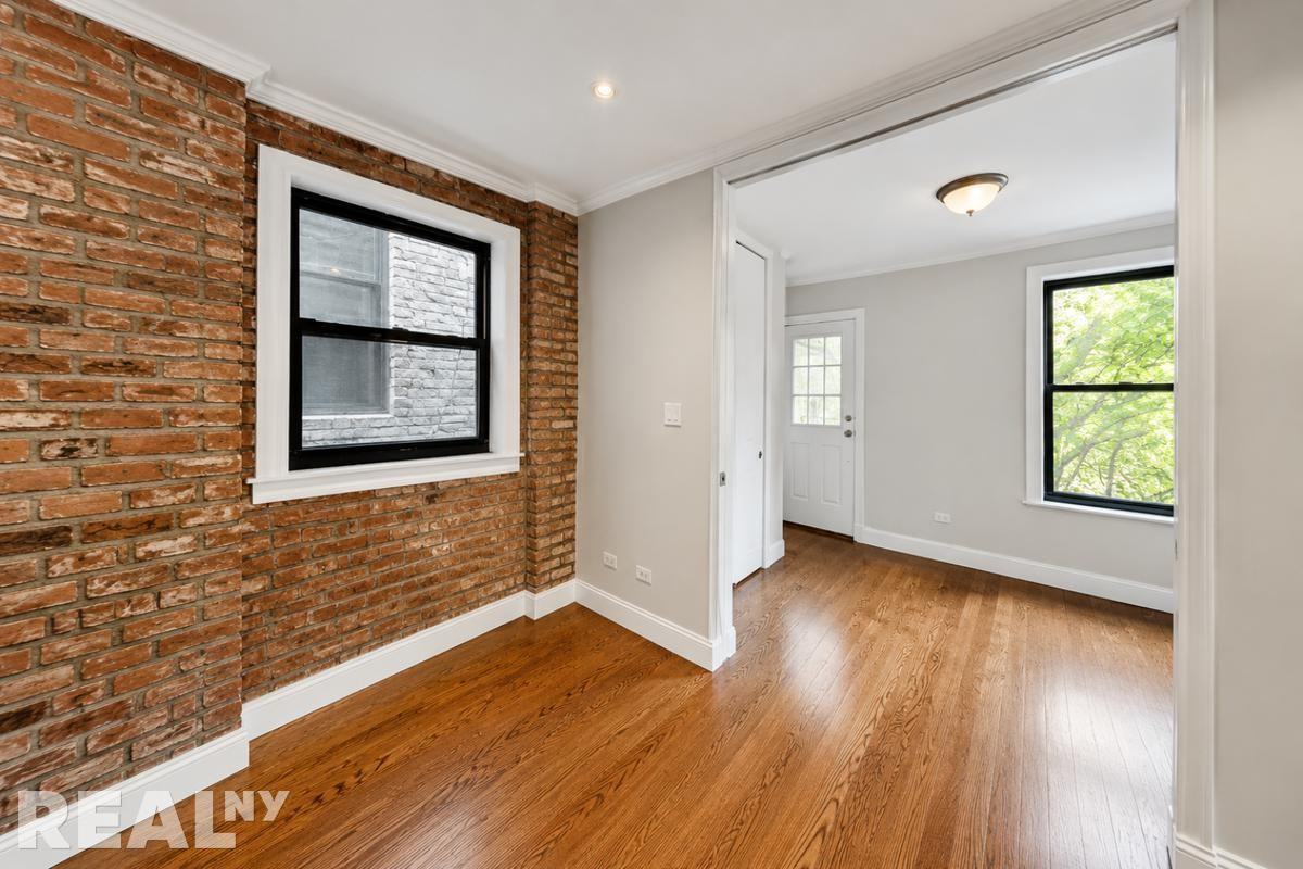 W 52nd St #8D - Photo 2 of 7