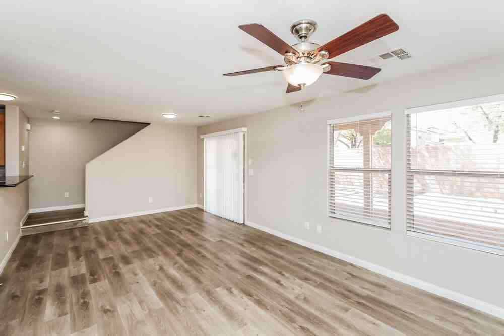 10724 Cape Shore Ave - Photo 5 of 17