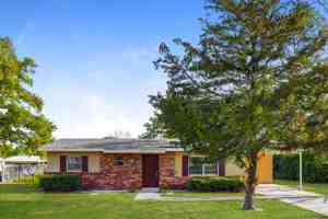 featured image of 190 Estancia St