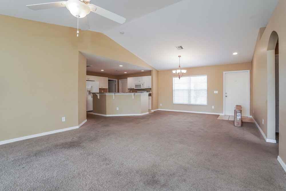 1122 Ectype St E - Photo 7 of 25
