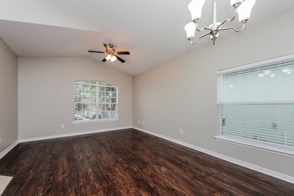 4313 Creeks Run Blvd - Photo 7 of 18