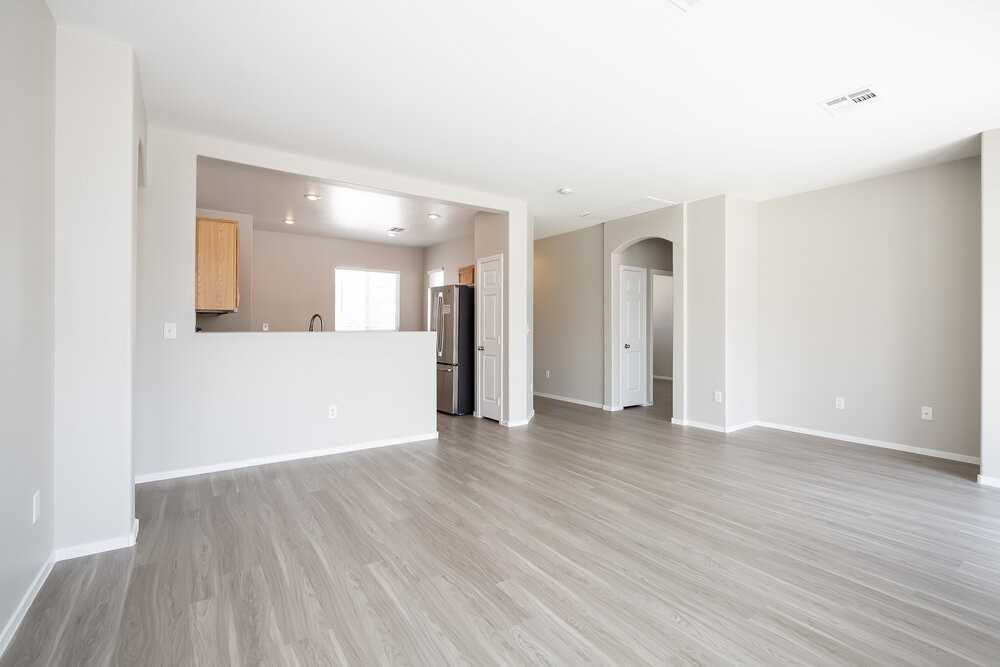 1015 Cove Palisades Dr - Photo 3 of 16