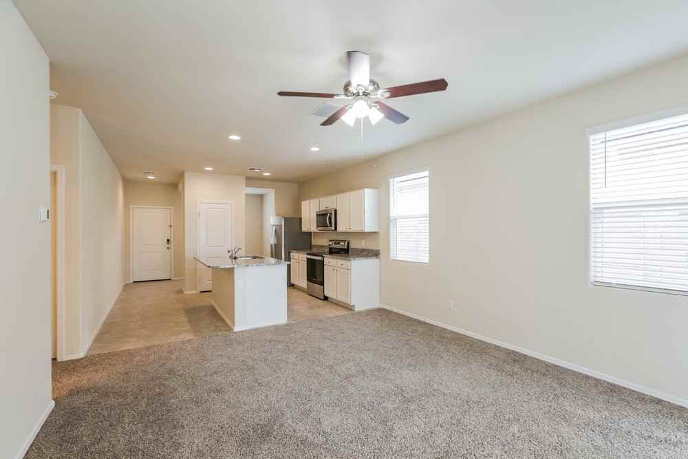 7823 W Riverside Ave - Photo 4 of 16