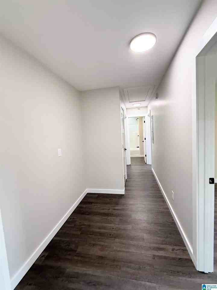 506 1st Ave W - Photo 7 of 10