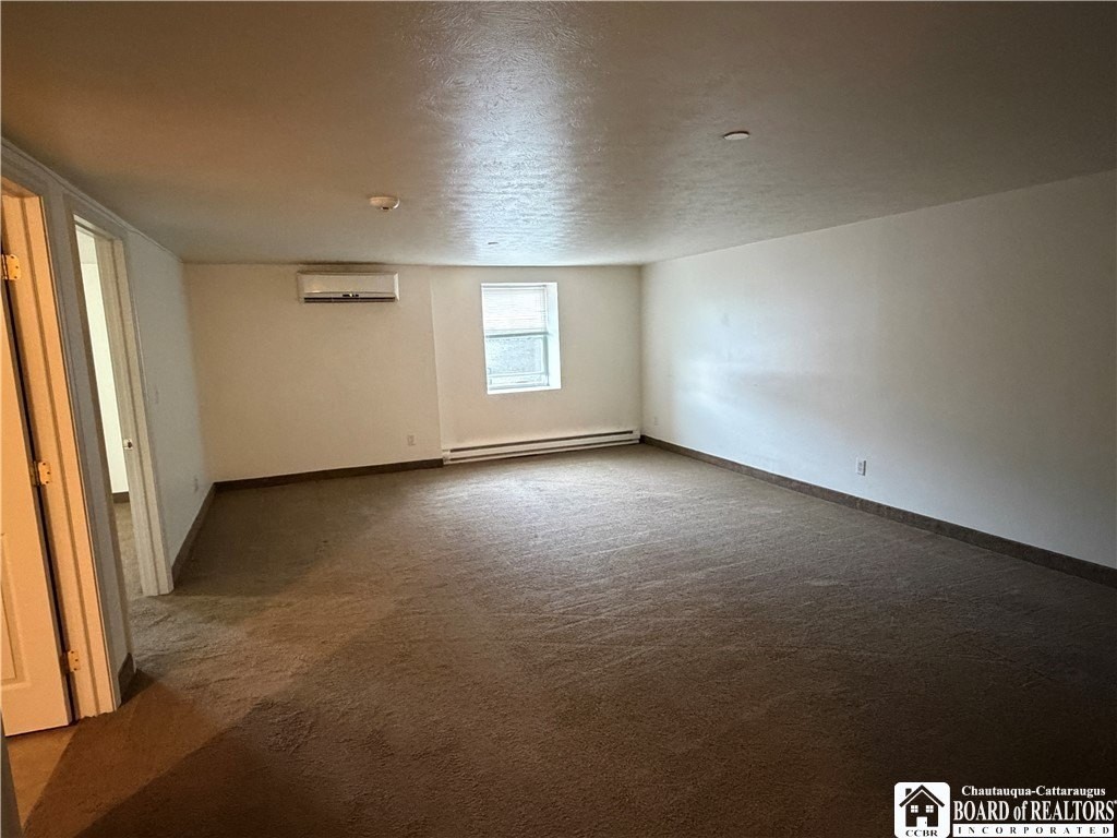21 E 3rd St #303 - Photo 4 of 10