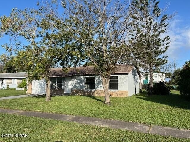 728 Ruby St - Photo 2 of 12