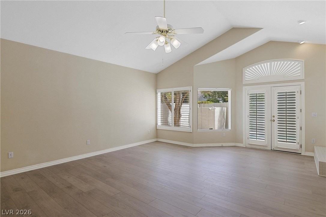 8133 Horizon Lake Dr - Photo 7 of 41
