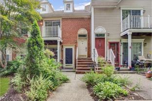 914 Timberbrooke Dr - Photo 1 of 1