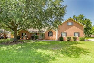 108 Bradford Dr - Photo 1 of 1