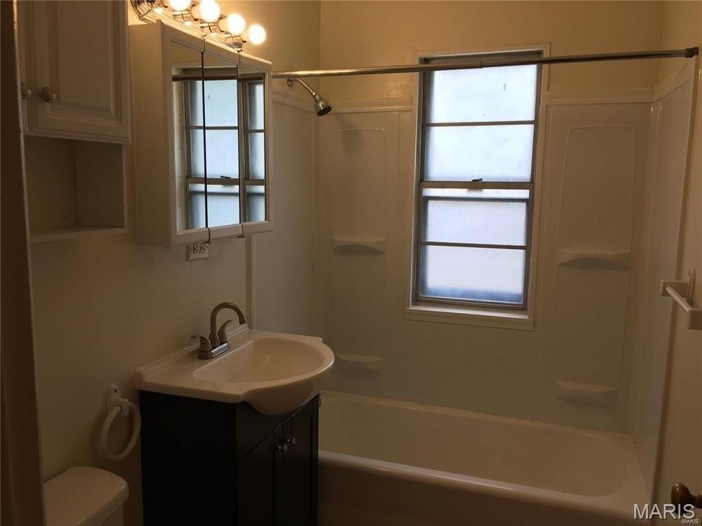523 S Central Ave #4 - Photo 6 of 6