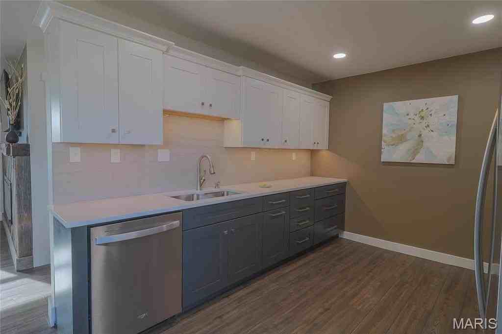 4247 Orchard Rd - Photo 6 of 41