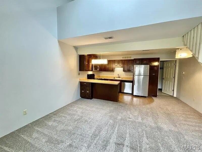 435 Ponderosa Ave #6 - Photo 3 of 13