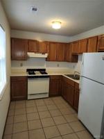 featured image of 1649 Clawson St #6