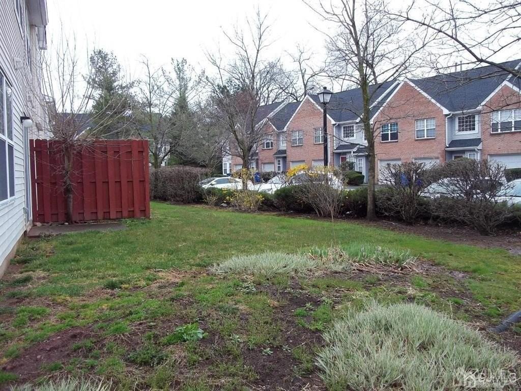 265 Shady Oak Ct - Photo 4 of 24
