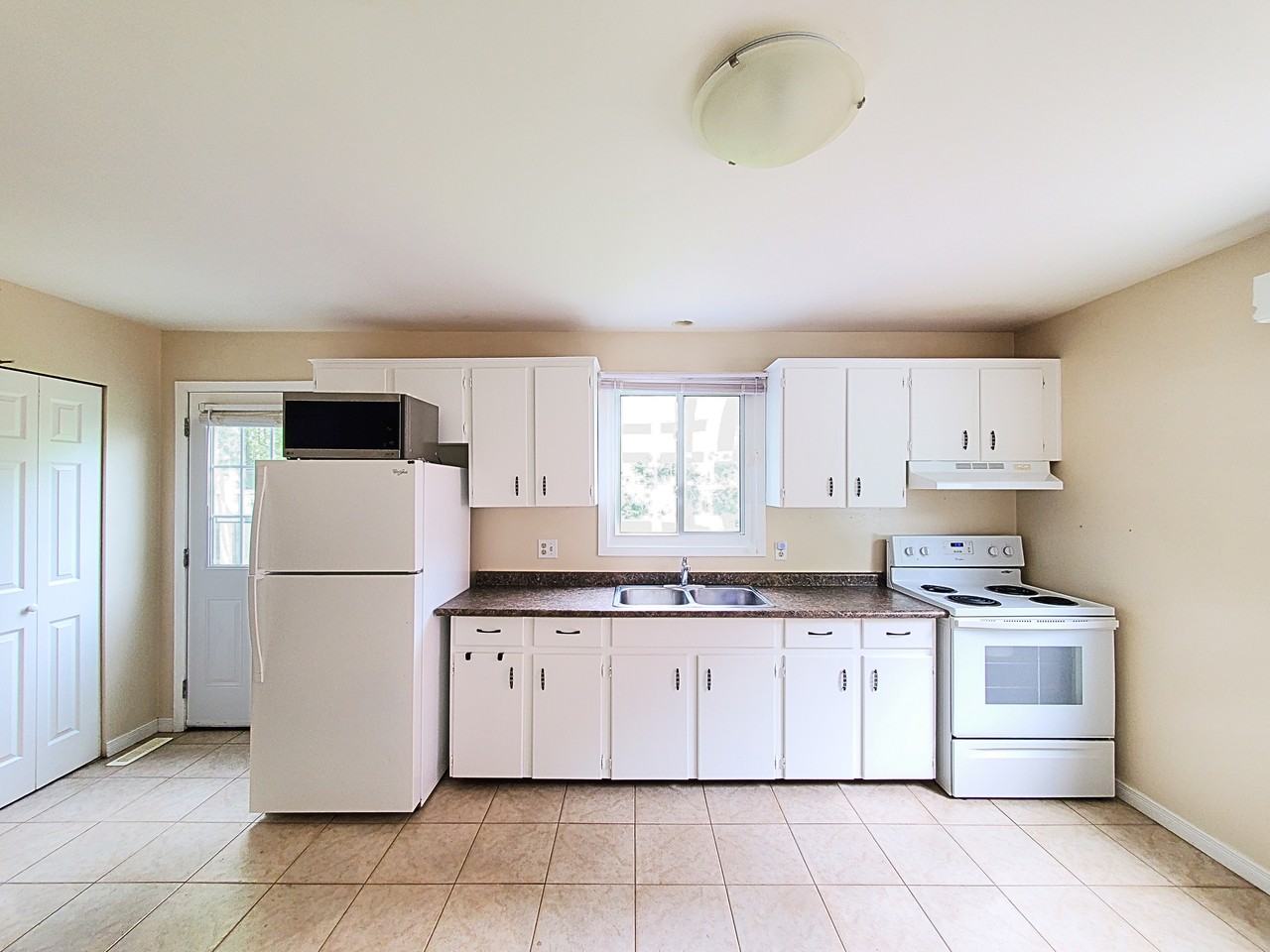 Christopher Dr & Lillian Dr #B - Photo 5 of 12