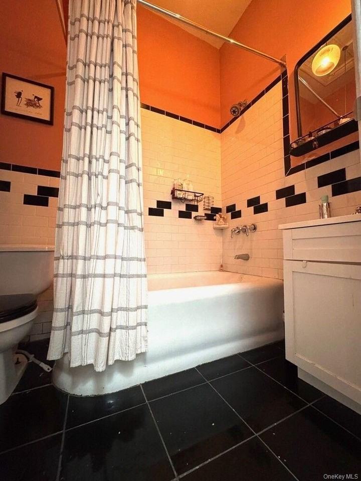197 Bainbridge St #3 - Photo 6 of 6