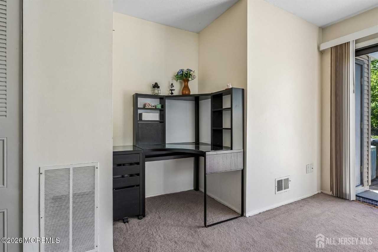 289 Bromley Pl #289 - Photo 6 of 21