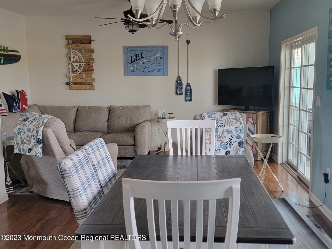 387 Kingfisher Rd - Photo 3 of 29