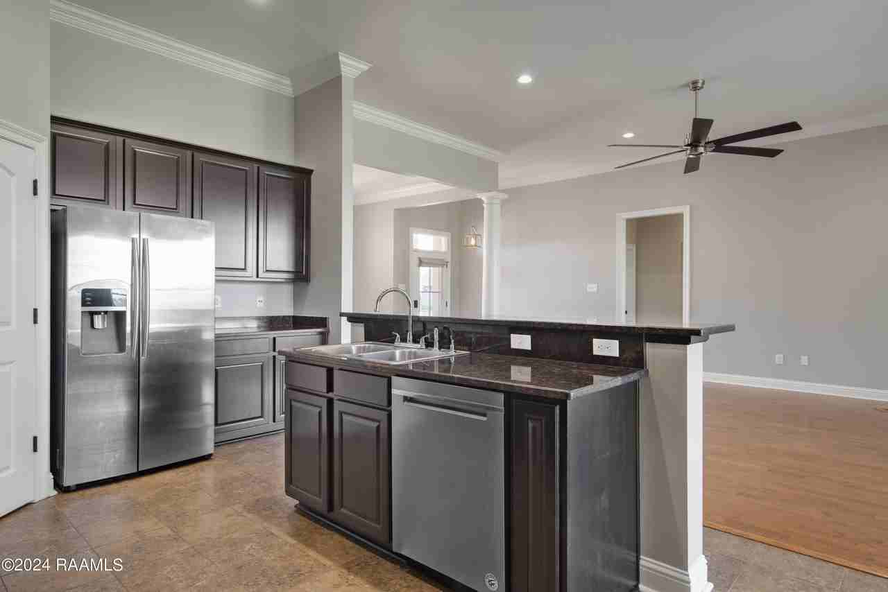 101 Green Mountain Ridge St - Photo 7 of 20