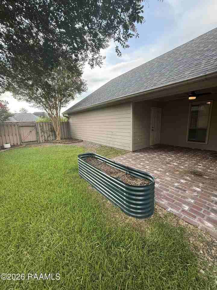 1007 Southlake Cir - Photo 6 of 10