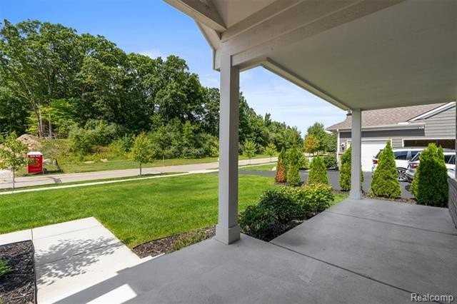 6142 Stonewood Dr - Photo 4 of 50