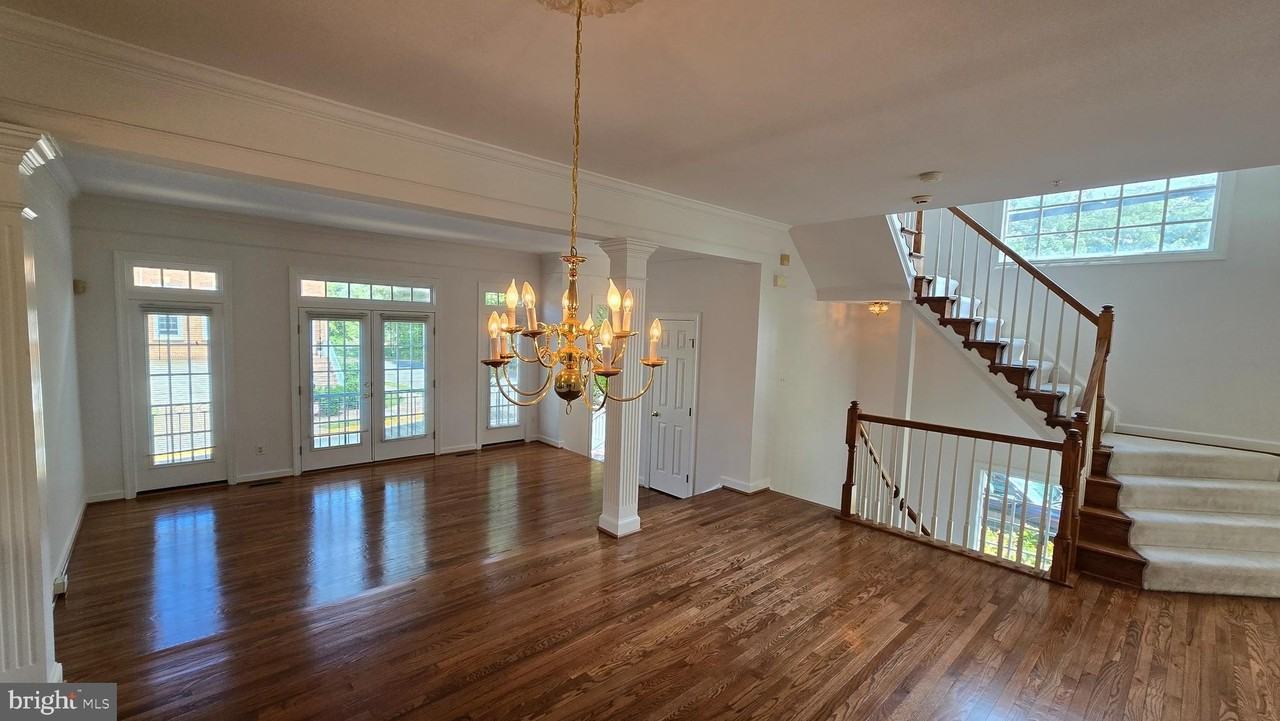 8021 Kidwell Town Ct - Photo 6 of 24