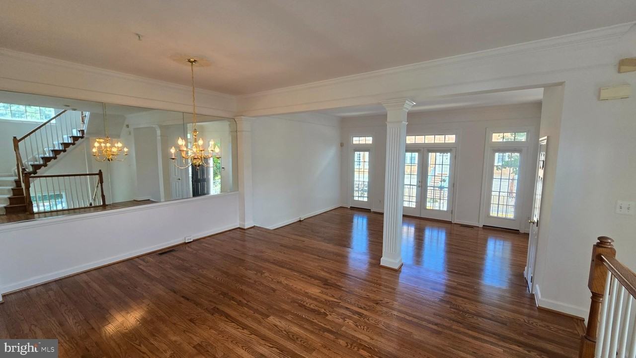 8021 Kidwell Town Ct - Photo 7 of 24