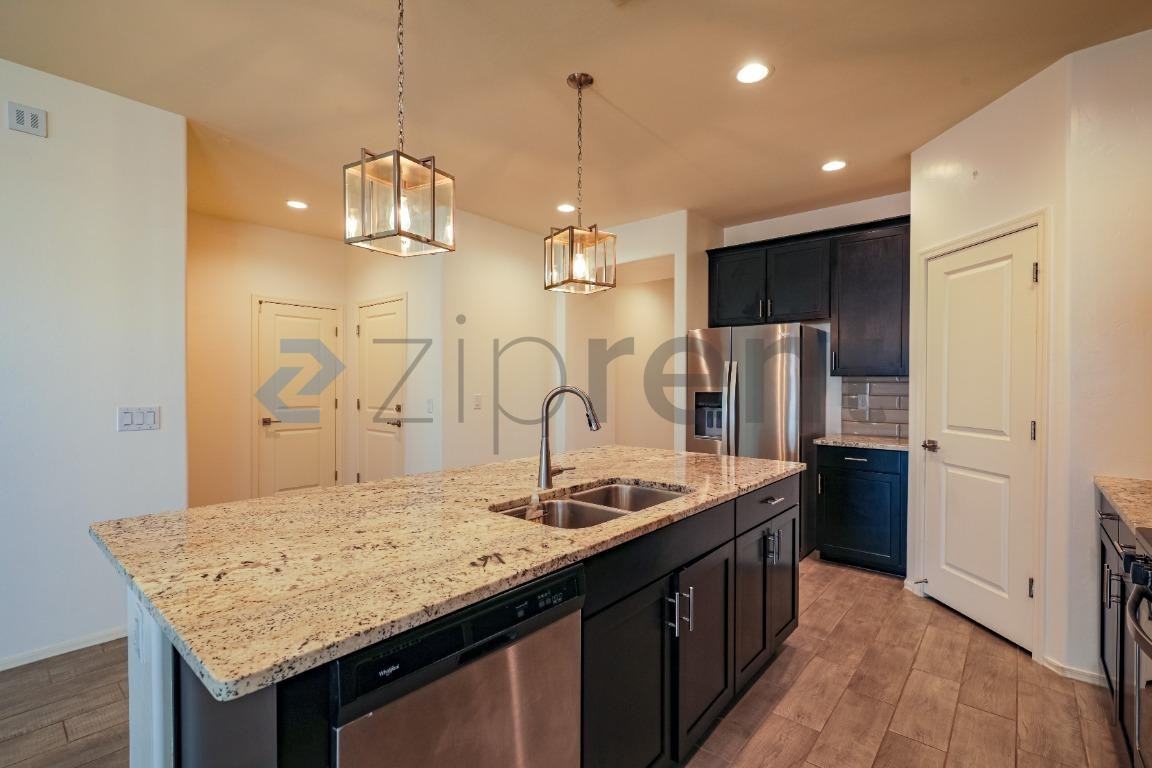 10696 W Chestnut St - Photo 5 of 29