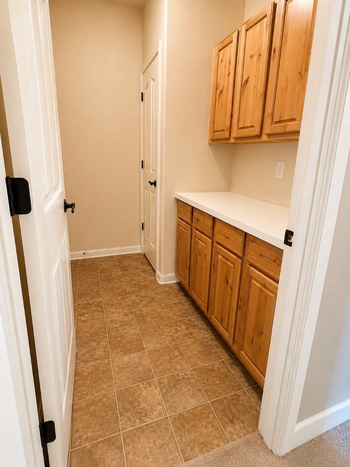 6800 Spurwing Loop - Photo 6 of 20