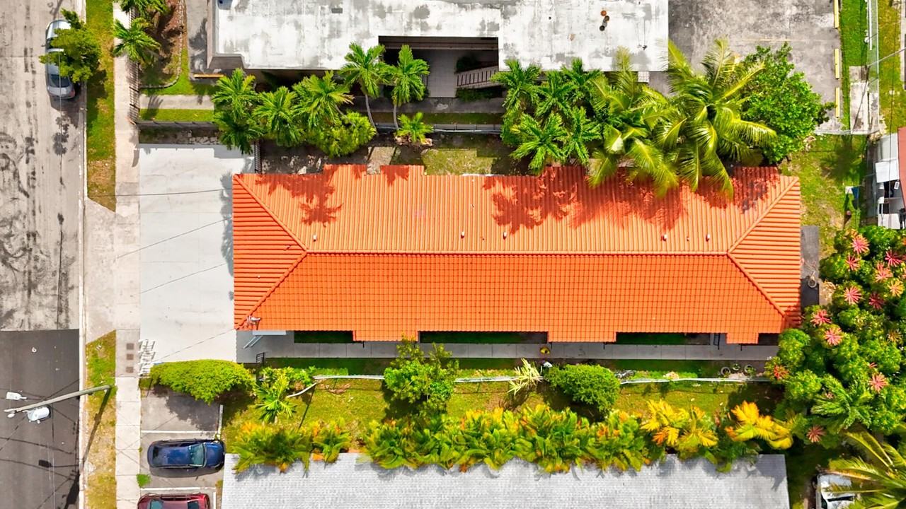 1330 NW 5th St - Photo 7 of 37