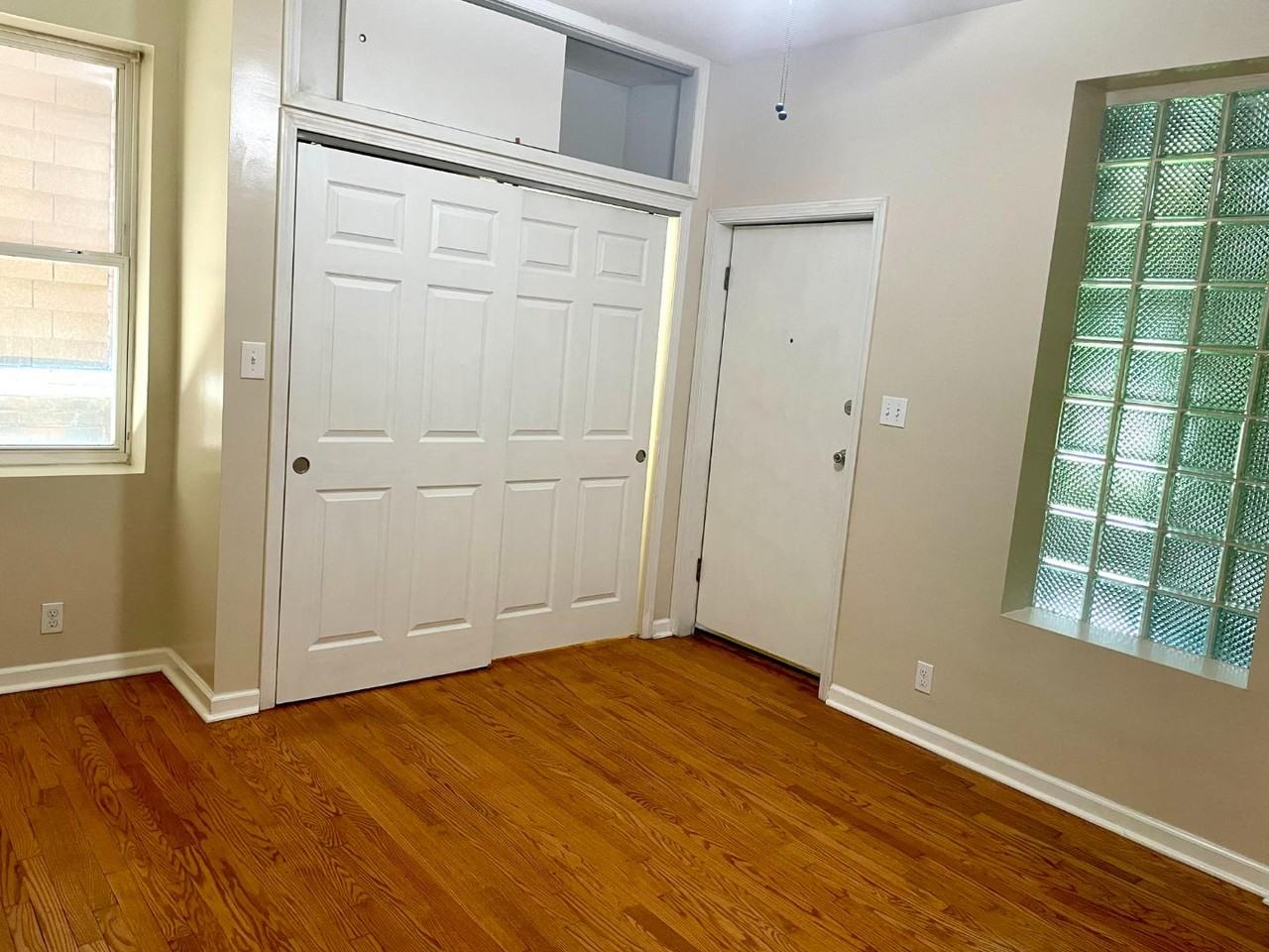4955 Arsenal - Photo 2 of 10