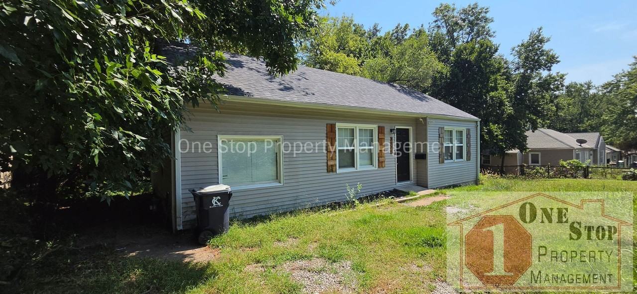 8001 Brooklyn Ave - Photo 2 of 23